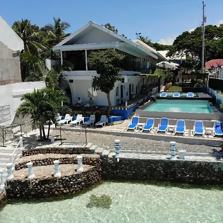 Pescadores Suites Moalboal